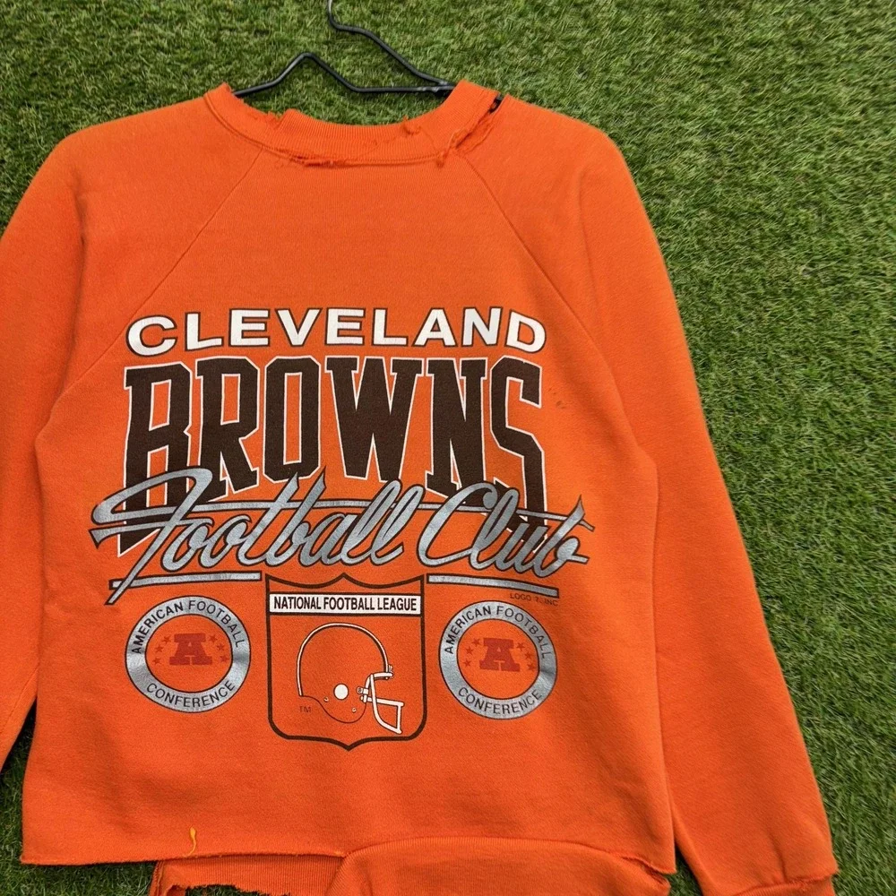 LOGO 7 vintage cleveland